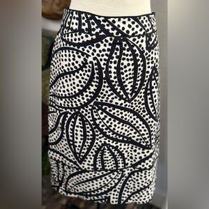 Ann Taylor Skirt Black And White Leaf Polka Dot Short Pencil Skirt Size Women 14